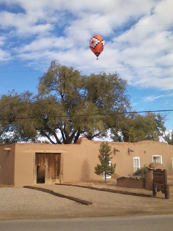 Balloon over Casa San Ysidro