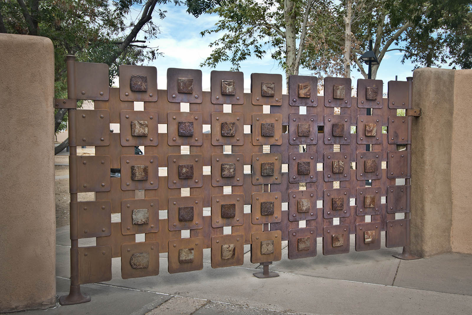 Tom Joyce, Rio Grande Gates