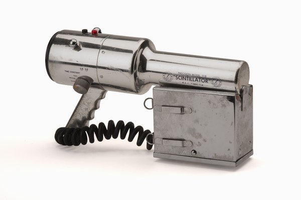 Precision Instruments Inc., Scintillator (Geiger counter), model 111B, 1954 Precision Instruments Inc., Scintillator (Geiger counter), model 111B, 1954