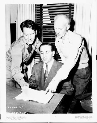 Burgess Meredith, Lester Cowan, William Wellman and Ernie Pyle, c. 1945, Courtesy Special Collections Library, Albuquerque/Bernalillo County Library System