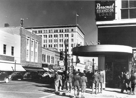 Downtown Albuquerque looking east from 4th Street and Central, February 1943. Photographer: John Collier. Courtesy Library of Congress, Prints and Photographs Division, FSA/OWI Collection, LC-USW3-018813-C