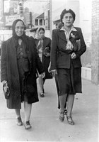 Gertrude and Viviana Jaramillo shopping, 1950.  Baca-Jaramillo Collection, 1998.9.6.