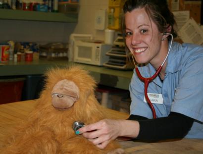 Zookeeper Sara and Sarah the Orangutan