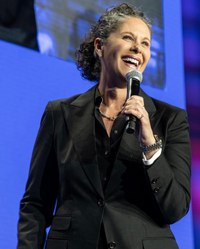 Dana Goldberg Live