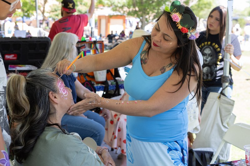Mother's Day at the Zoo Face Painter