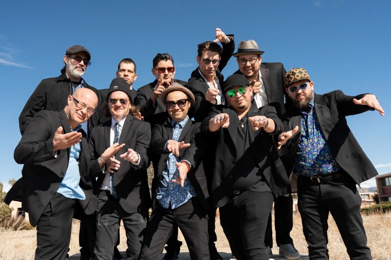 Nosotros Garden Music