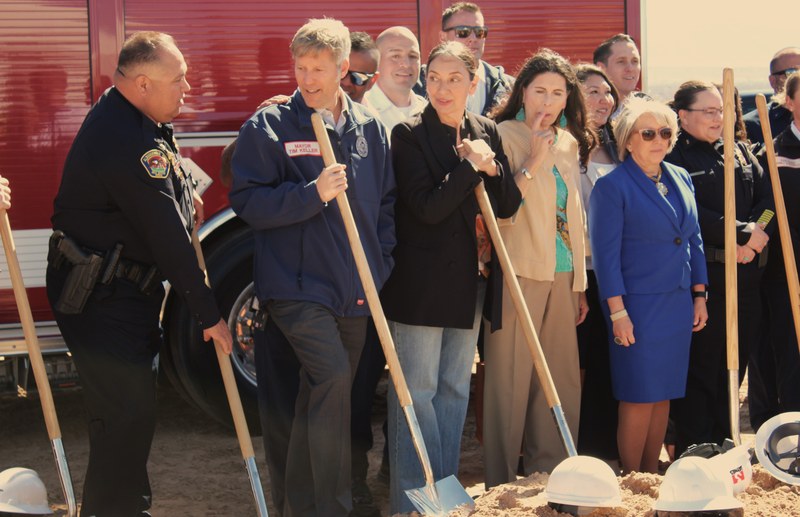 District 3 Councilor Pena, Mayor Keller Welcome Gov. Grisham for Southwest Safety Center Groundbreaking District 3 Councilor Pena, Mayor Keller Welcome Gov. Grisham for Southwest Safety Center Groundbreaking