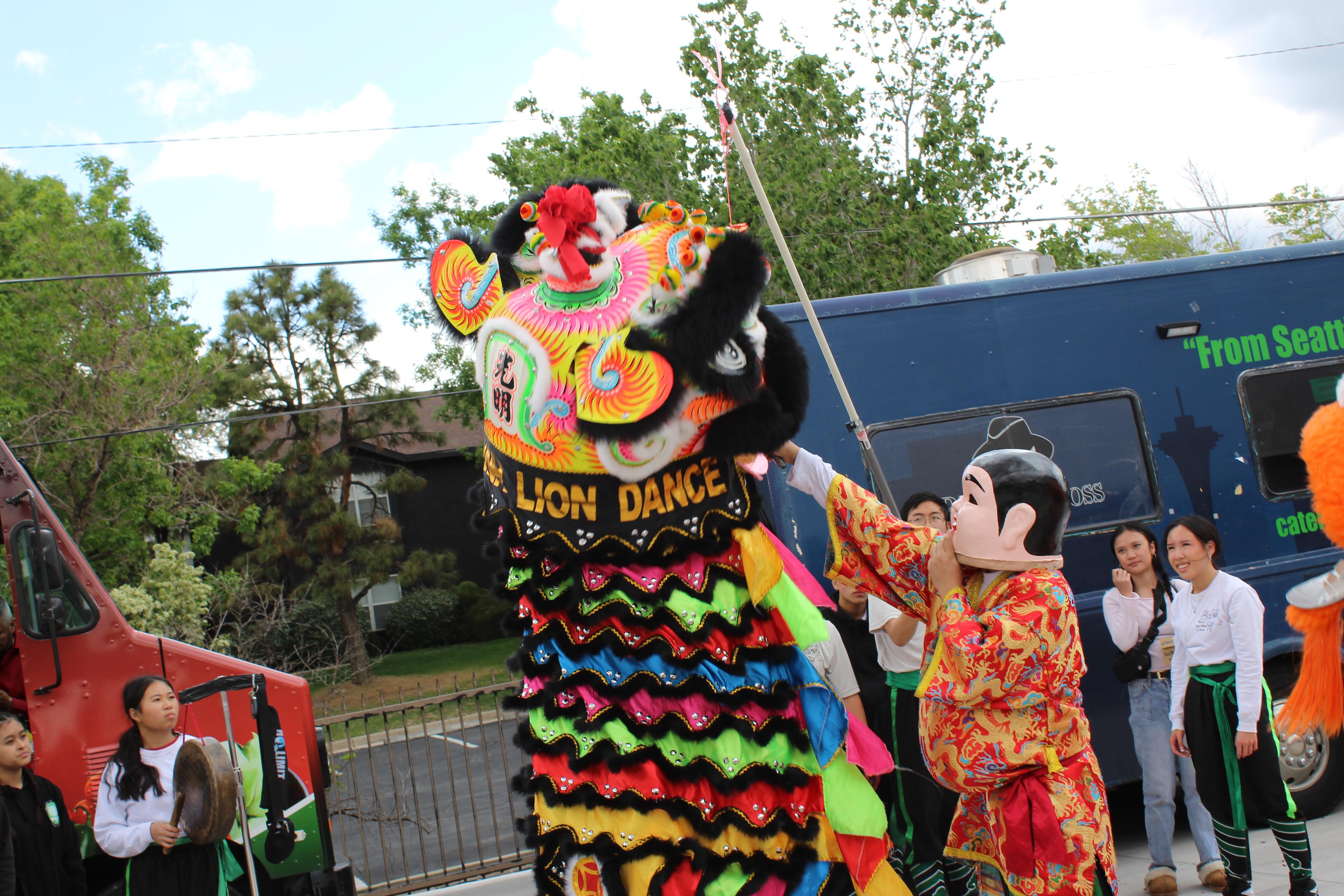 Quan Minh Lion Dancers