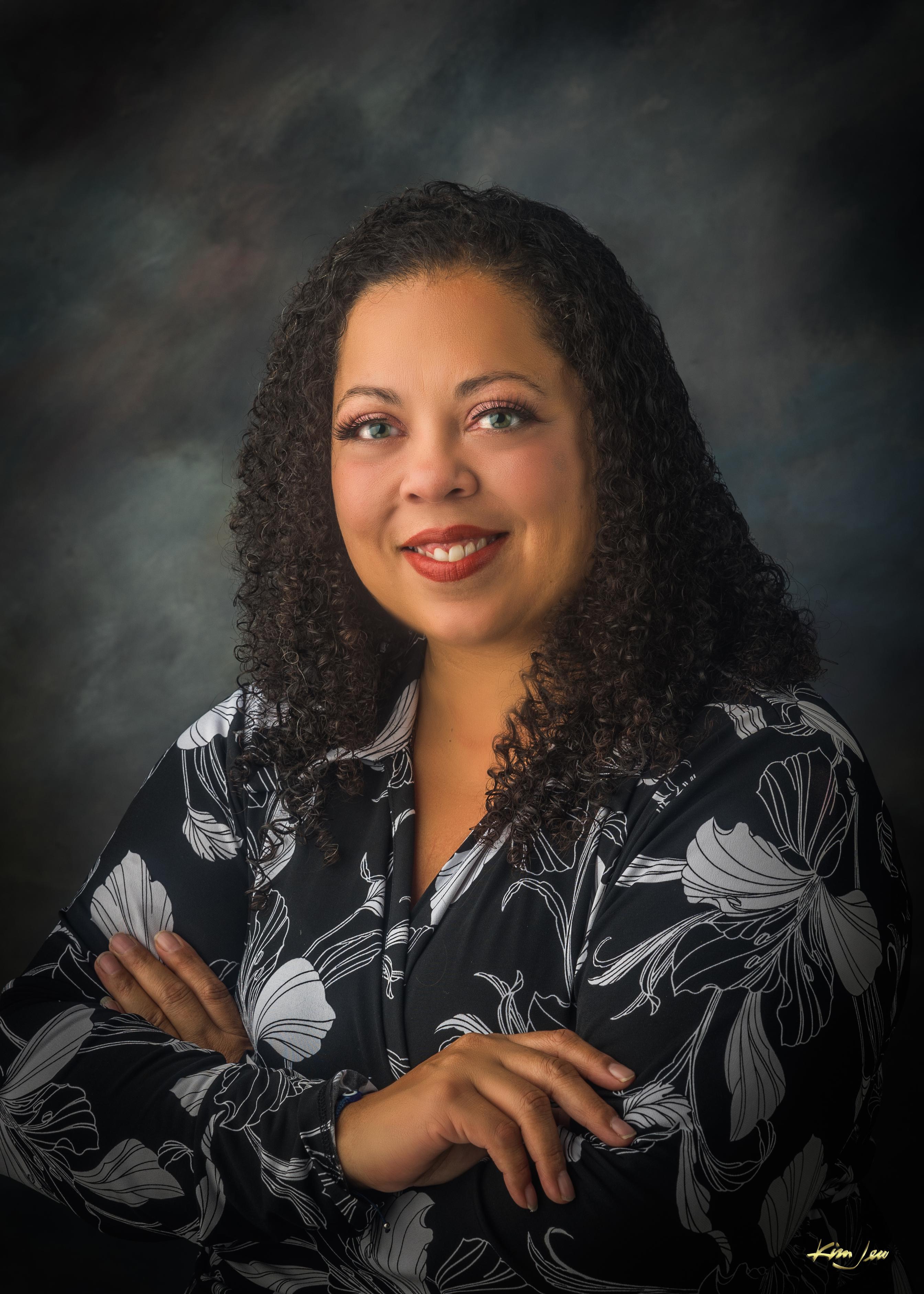 Nichole Rogers Headshot