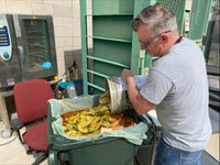 From Food Scraps to Fertile Soil: Innovative Sustainability Pilot Project