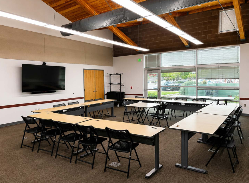 Meeting Room - Manzano Mesa