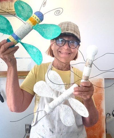 L BaLoMbiNi   Dragonfly Sculpture Demo!