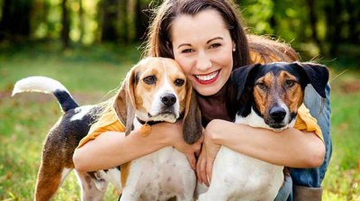 Lucky Paws Adoption Van Is On The Move - PetSmart -Winrock