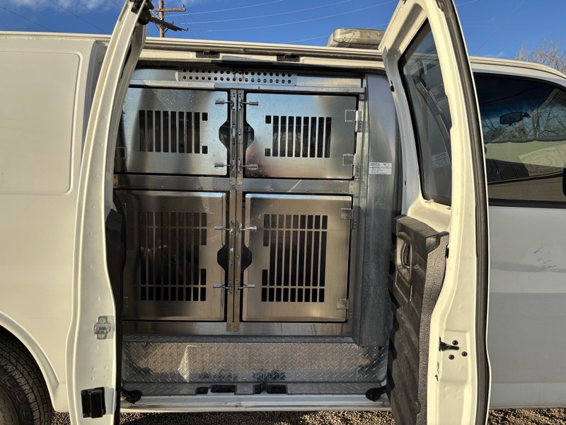 City Donates Vehicle to Support Portales Animal Services