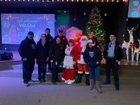 APD Spreads Holiday Cheer