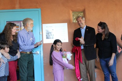 Mary Dudley's Family and Mayor Keller unveiling a plaque in honor of Mary Dudley.
